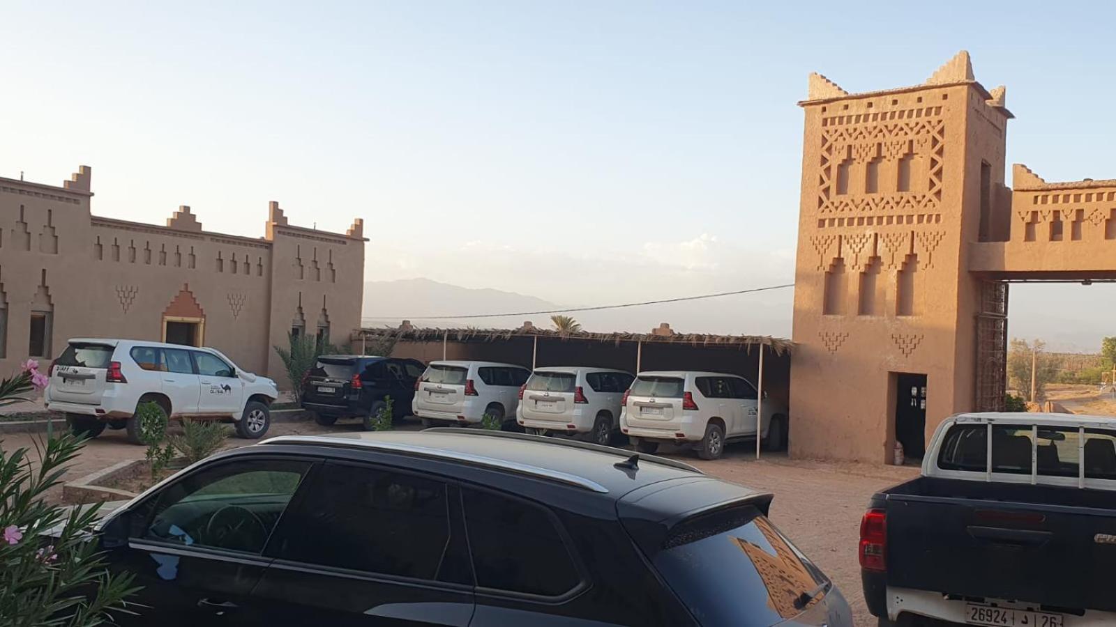 Auberge Famille Benmoro Skoura Buitenkant foto