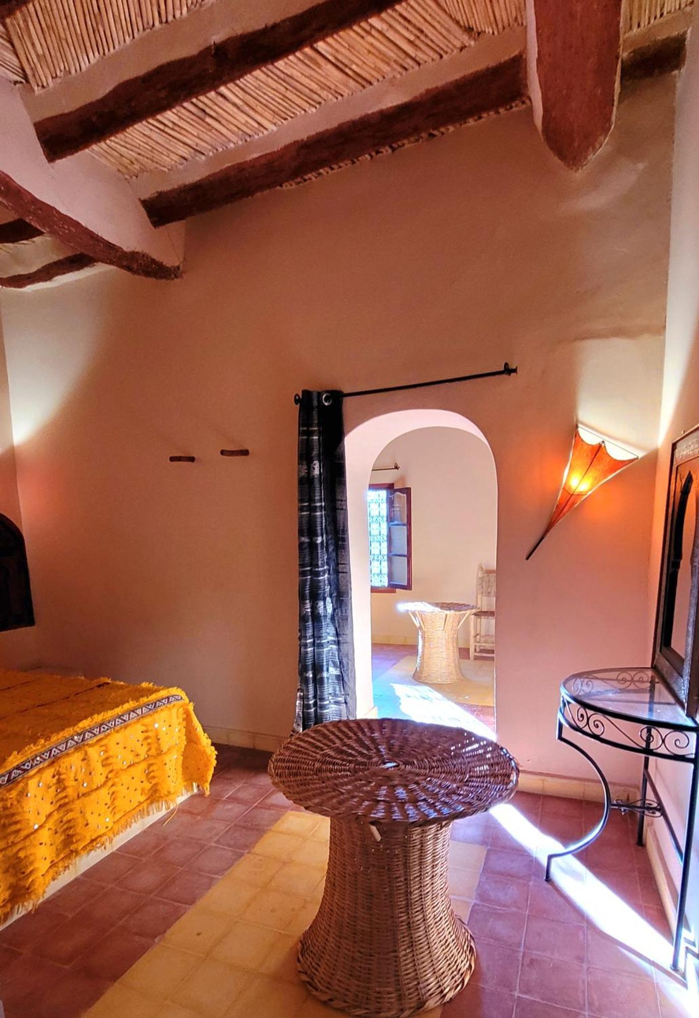 Auberge Famille Benmoro Skoura Buitenkant foto