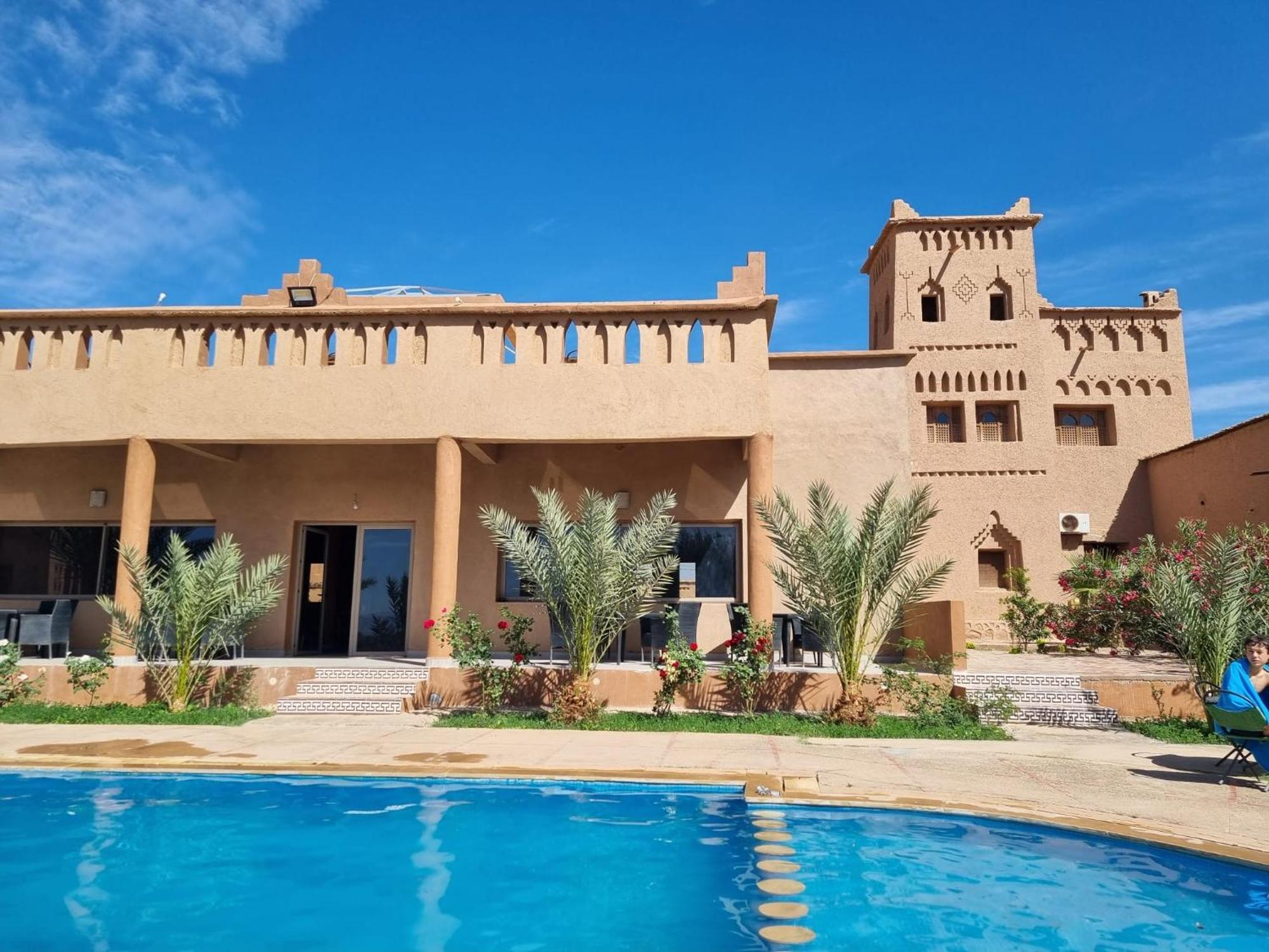 Auberge Famille Benmoro Skoura Buitenkant foto