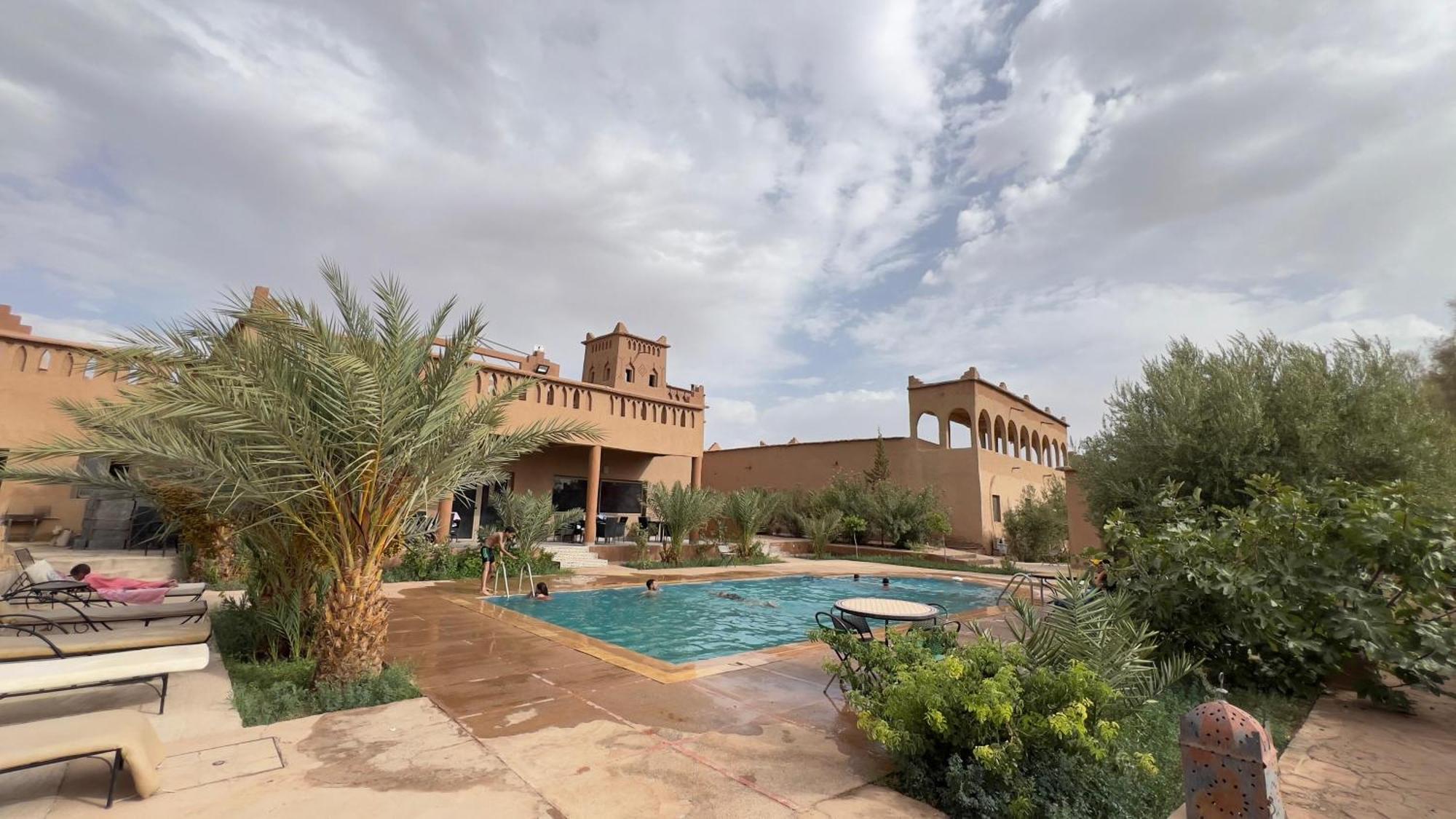 Auberge Famille Benmoro Skoura Buitenkant foto