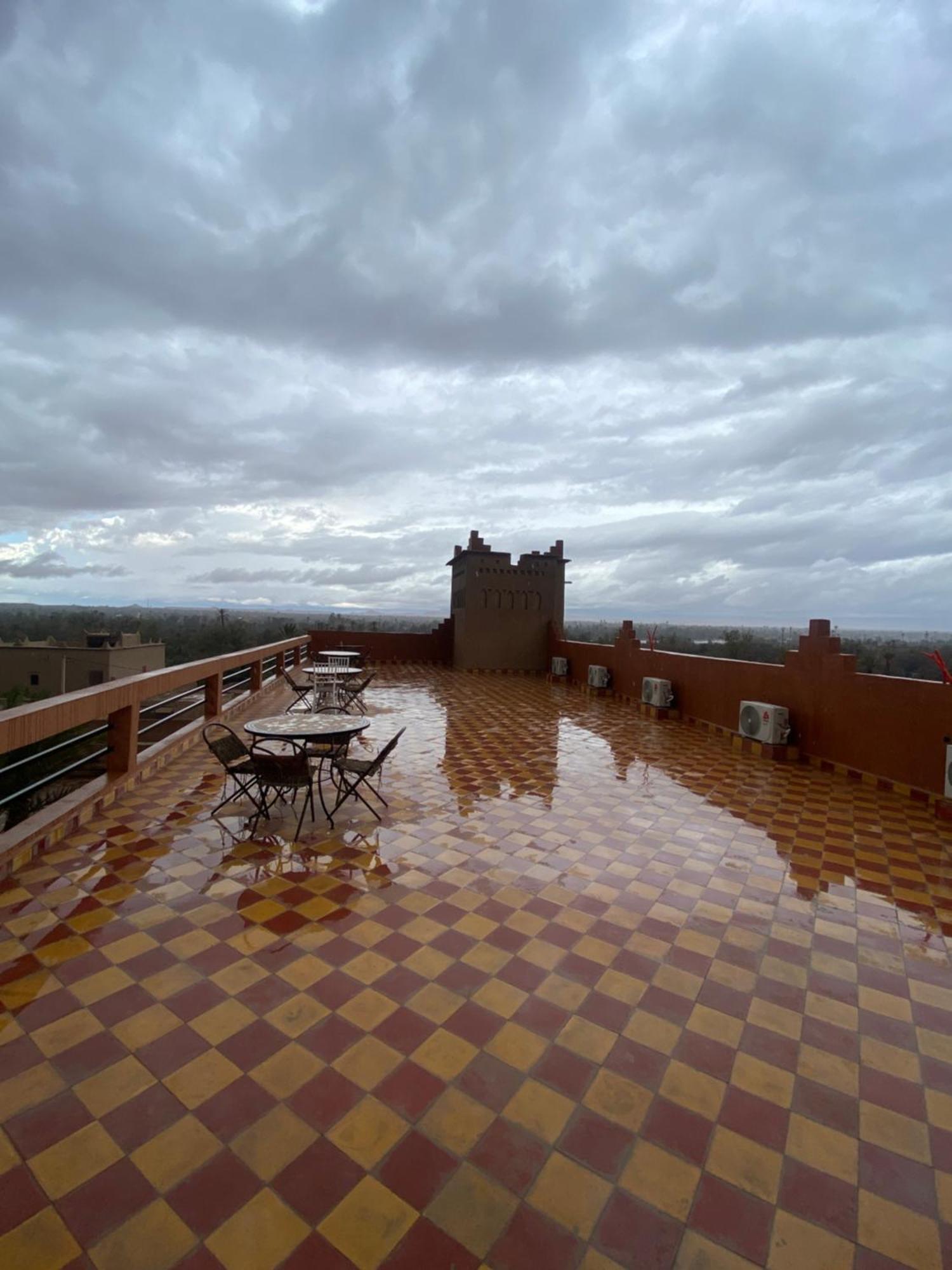 Auberge Famille Benmoro Skoura Buitenkant foto